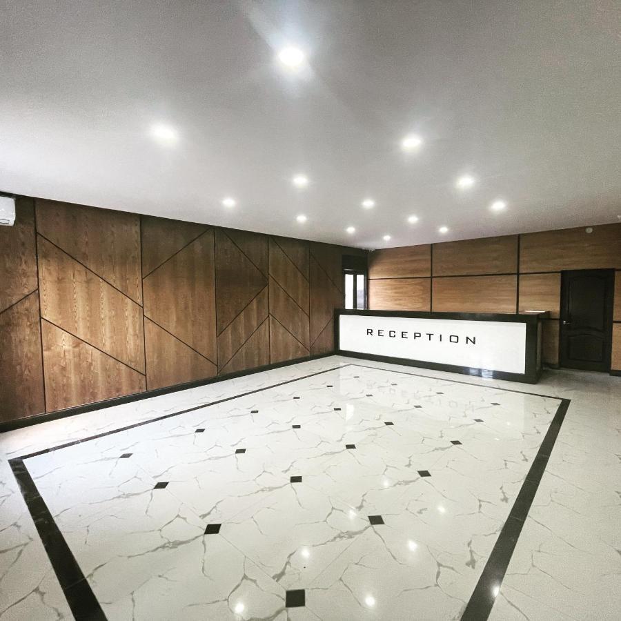 Hotel Mandarin Atirau Kültér fotó